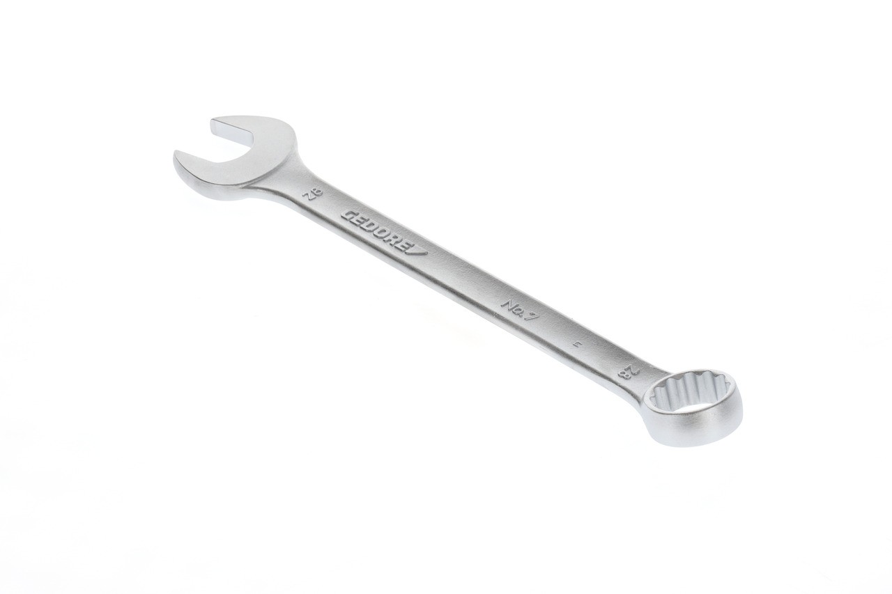 7 28 Llave combinada de anillo y boca, perfil UD 28 mm