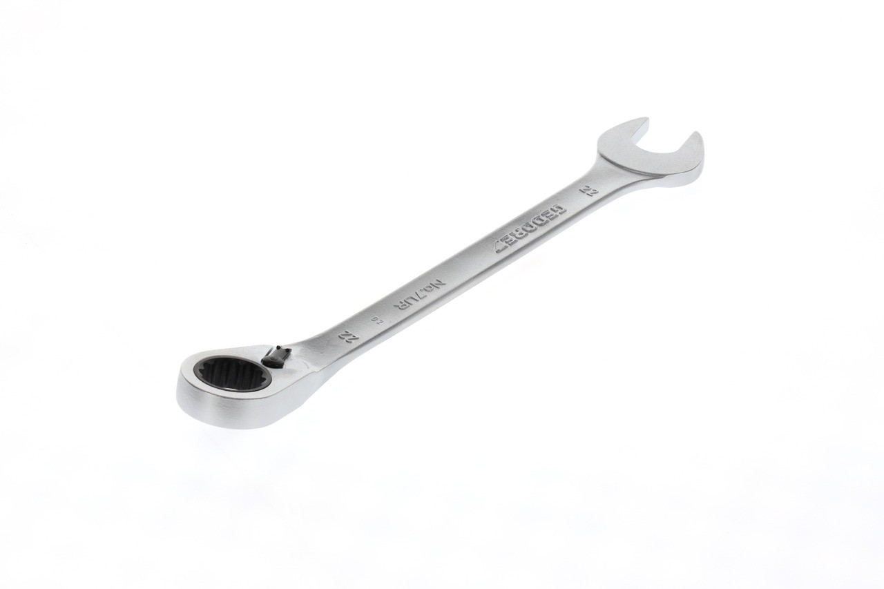 7 UR 22 Llave de boca con carraca anular, reversible UD 22 mm