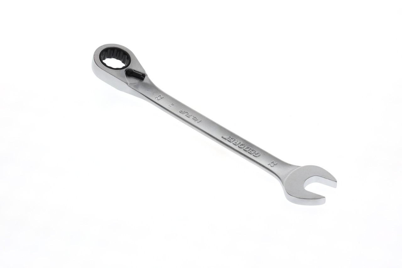 7 UR 22 Llave de boca con carraca anular, reversible UD 22 mm