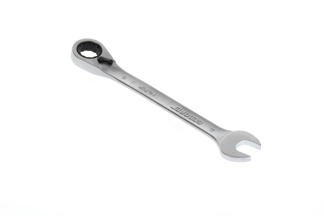 7 UR 17 Llave de boca con carraca anular, reversible UD 17 mm