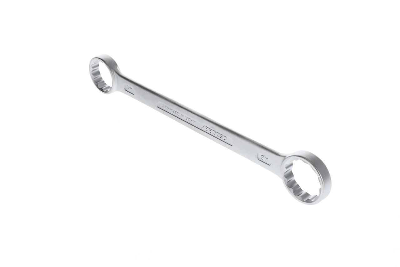 4 41X46 Llave de anillo doble recta UD-Profil 41x46 mm