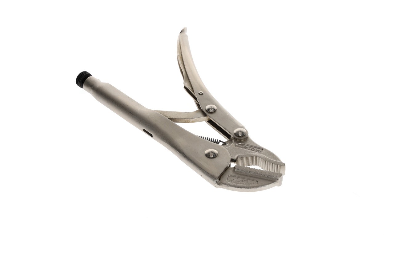 137 11 Alicates de agarre 11"