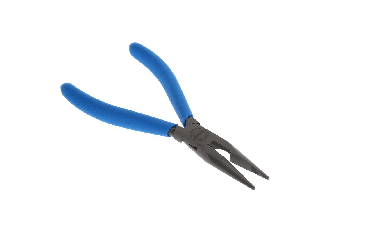 8132-140 TL Alicates de punta plana rectos 140 mm aislado por inmersión