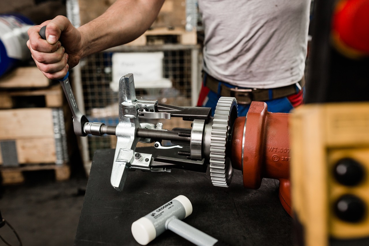 1993 U-20 Carraca reversible 1/2", mango 2K 270 mm