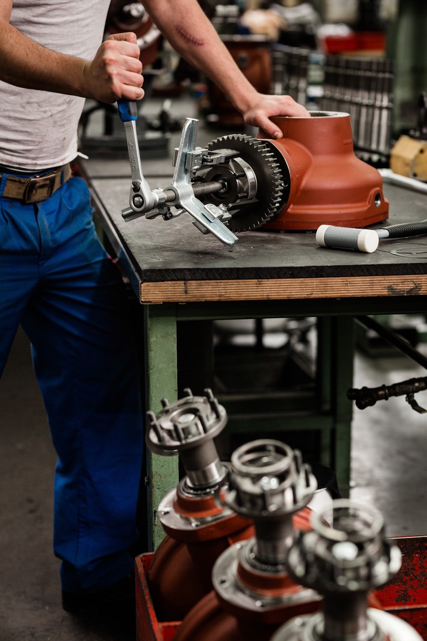 1993 U-20 Carraca reversible 1/2", mango 2K 270 mm