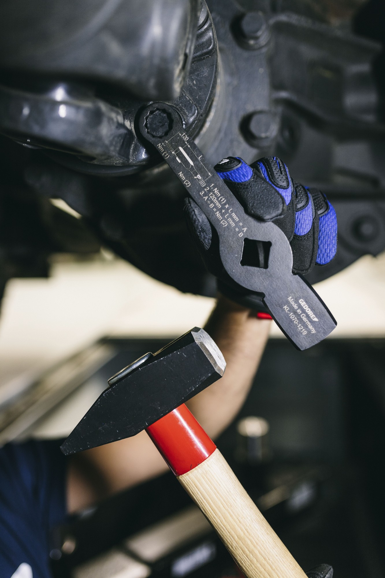 600 H-100 Martillo de herrero ROTBAND-PLUS con mango de nogal americano 100 g