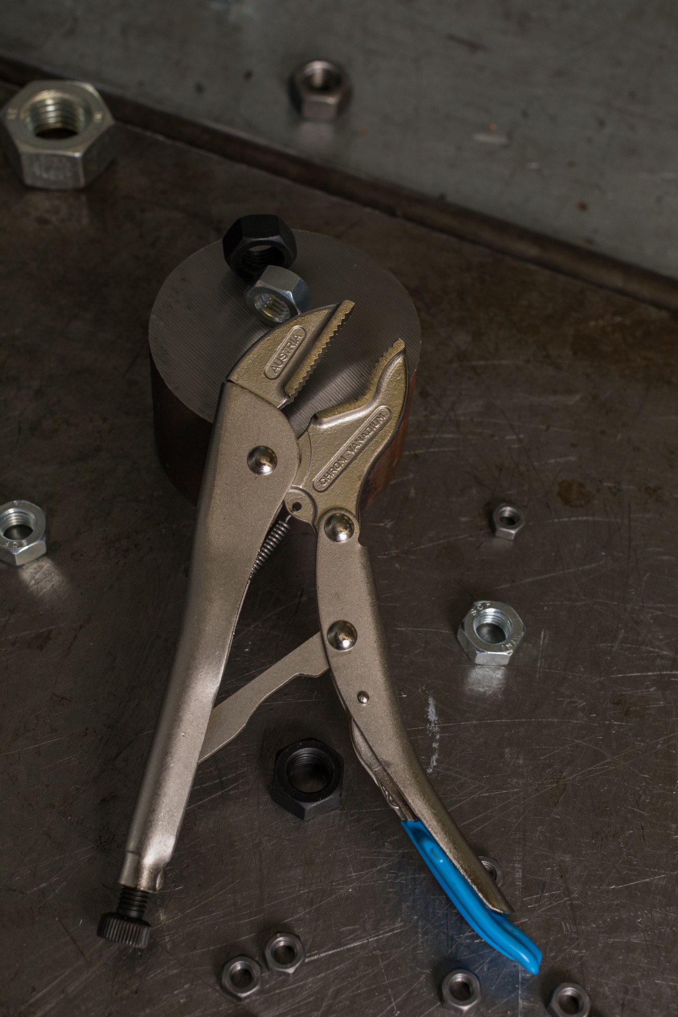 137 7 Alicates de agarre 7"