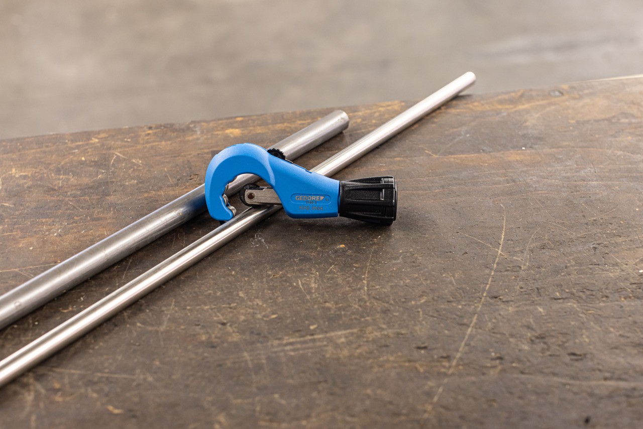 2180 3 Cortatubos para tubos de acero inoxidable 3-35 mm