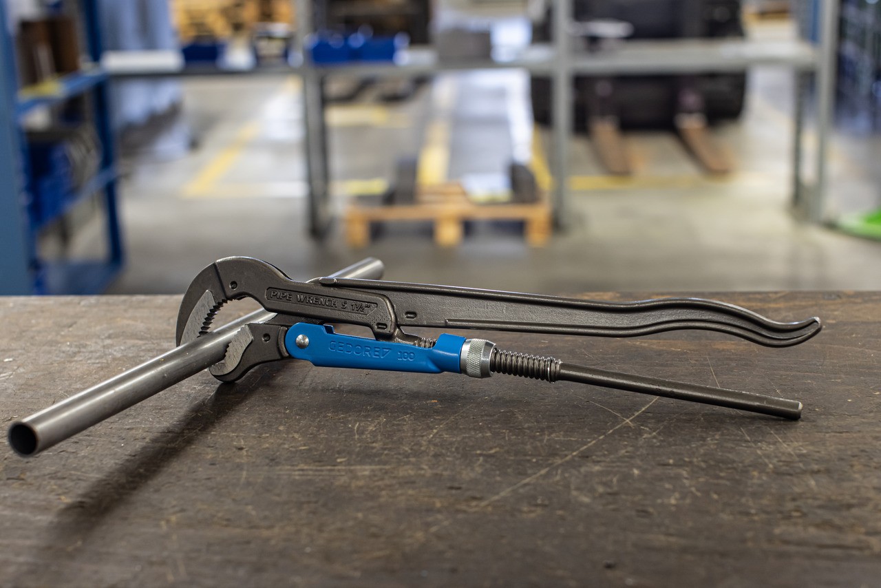 100 1.1/2 Pinza de tubo de alto rendimiento de tres puntos ECK-SCHWEDE-snap 1.1/2"