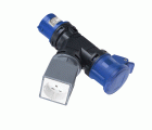 15002E | Adaptador clavija industrial 2P+T / 1 base industrial 2P+T + 1 base schuko UK IP20