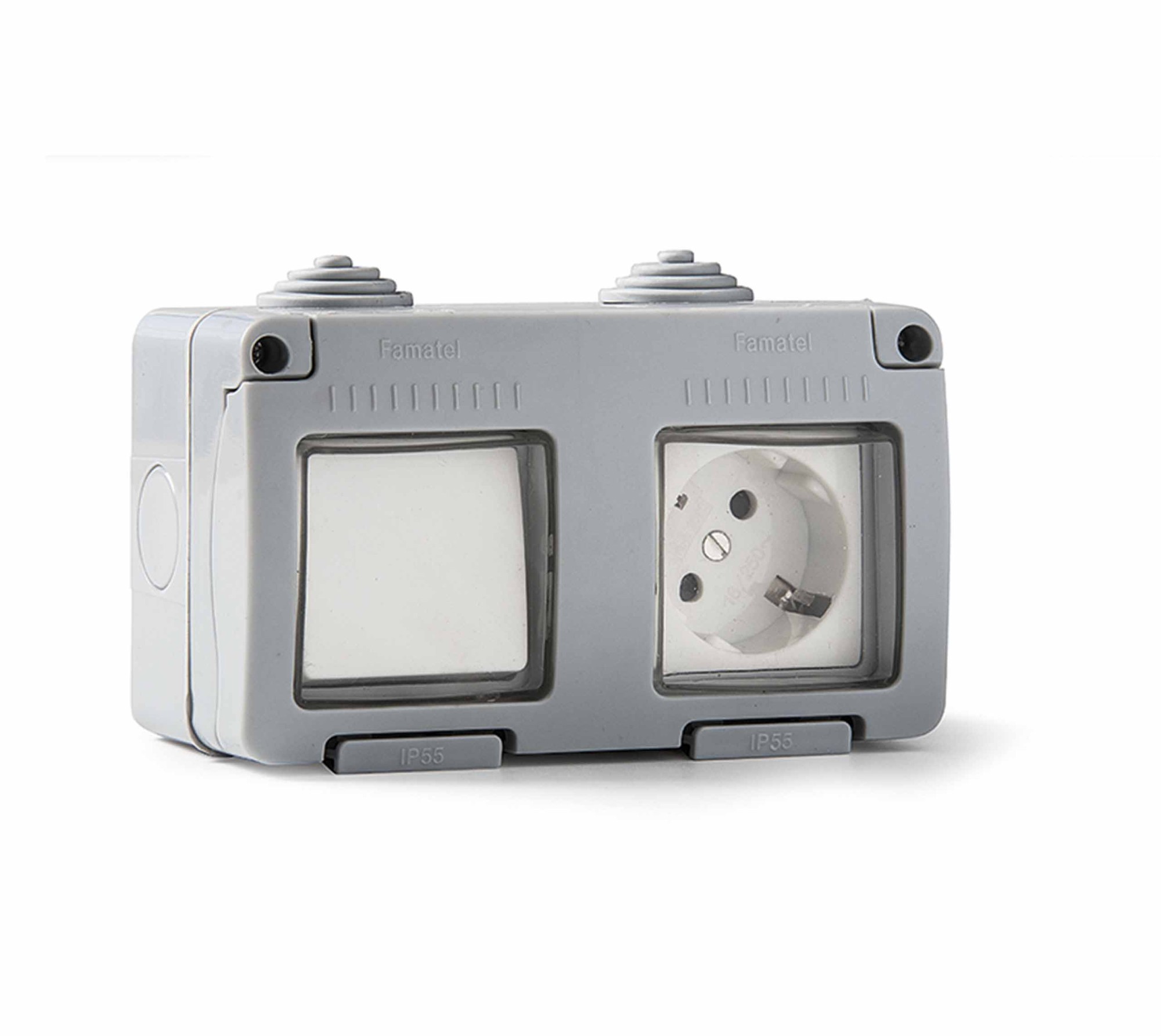 19033 | Conmutador 10A + base 16A con toma de tierra estancos IP55