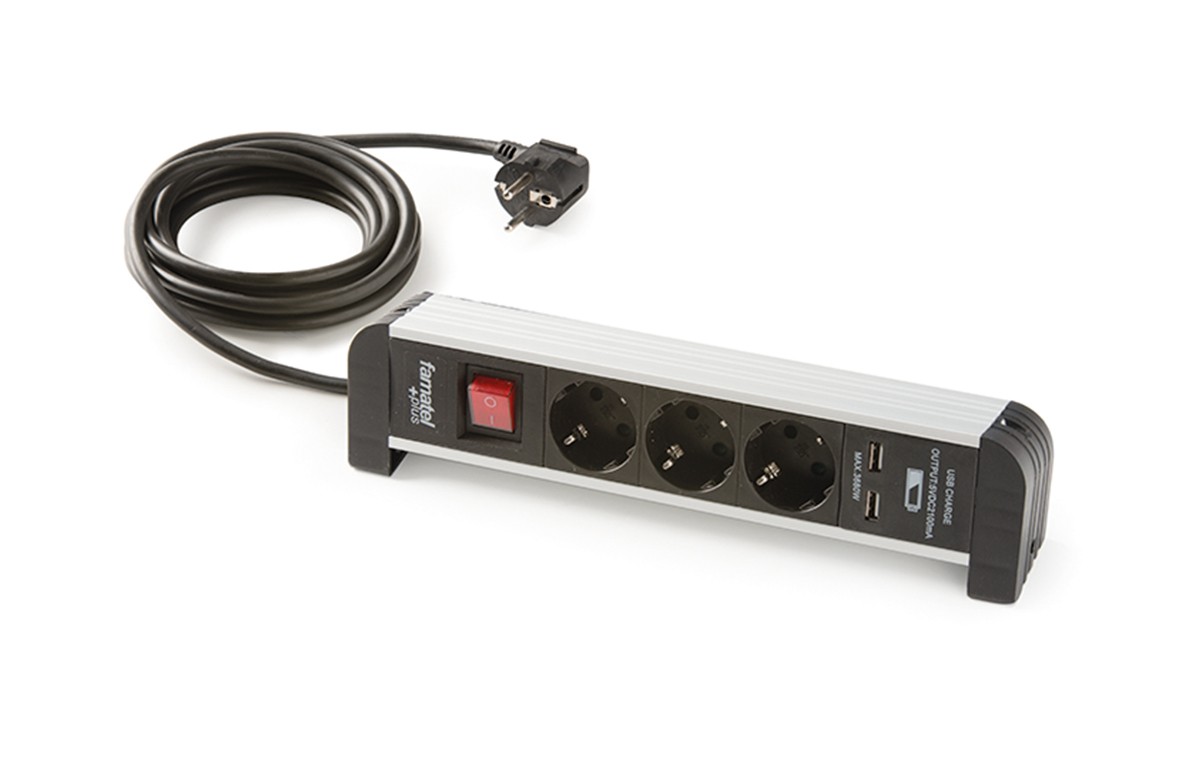2630 | Base aluminio 3 tomas 16A con toma de tierra, interruptor, 2 puertos USB y 1.5m cable