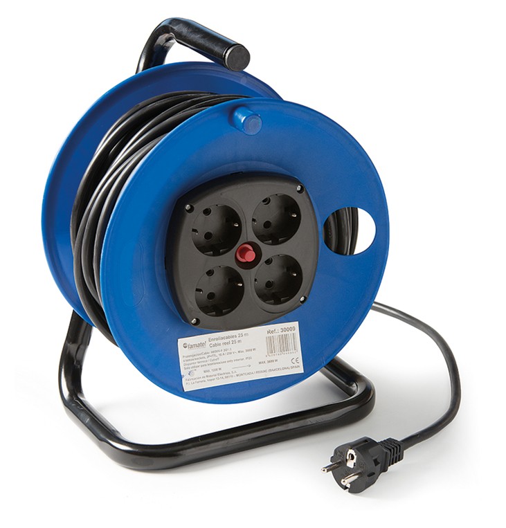 30009 | Enrollacable 4 tomas con toma de tierra y 25m de cable