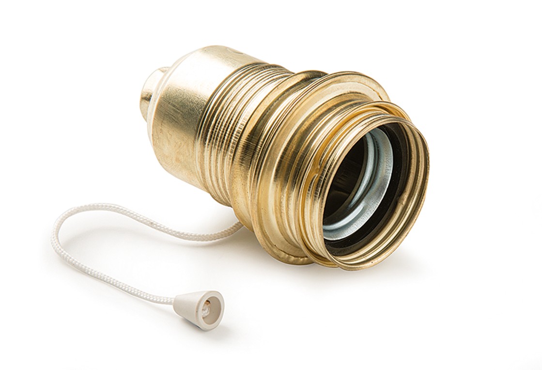 305 | Portalámparas metálico roscado con arandelas e interruptor de cadena E-27