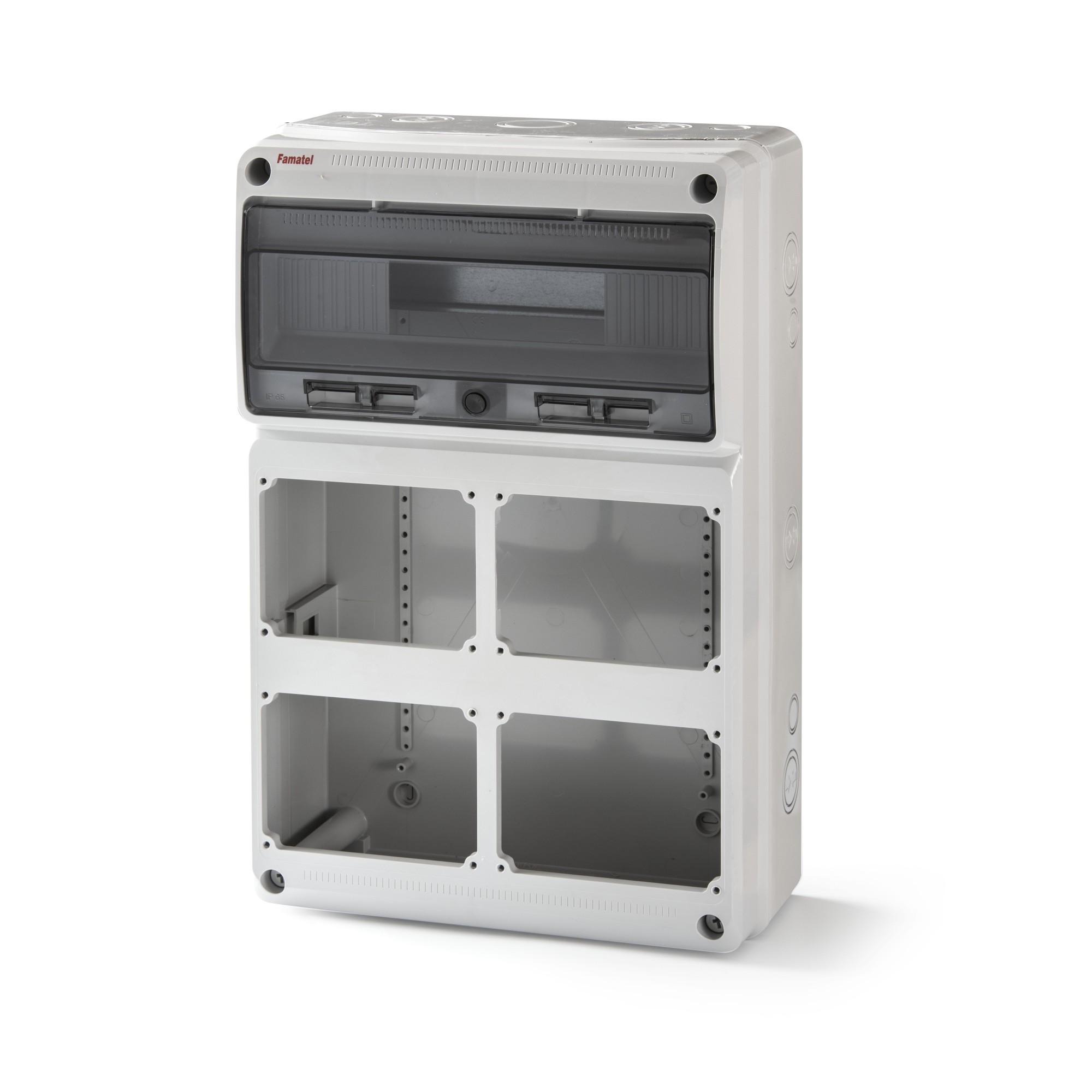 3970 | Envolvente pretroquelada 16 módulos para 4 tomas interblocantes horizontales IP65