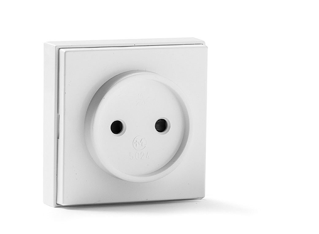 5024-B | Base 16A sin toma de tierra de superficie