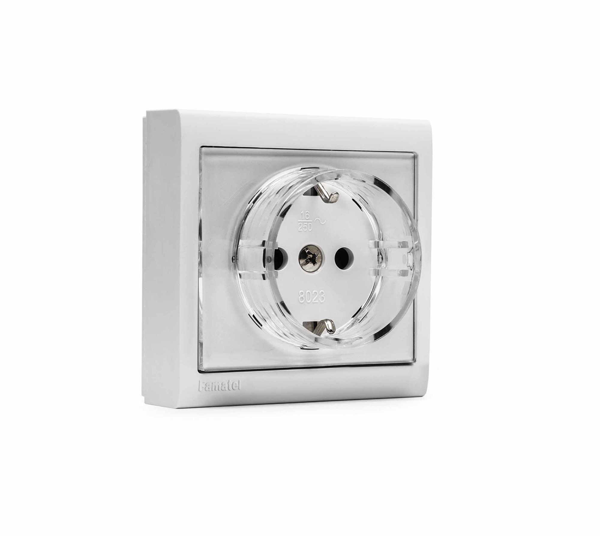 8023.1 | Base 16A con toma de tierra de superficie