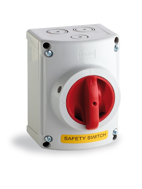 25502 | Interruptor de corte 20A 3P+T IP67