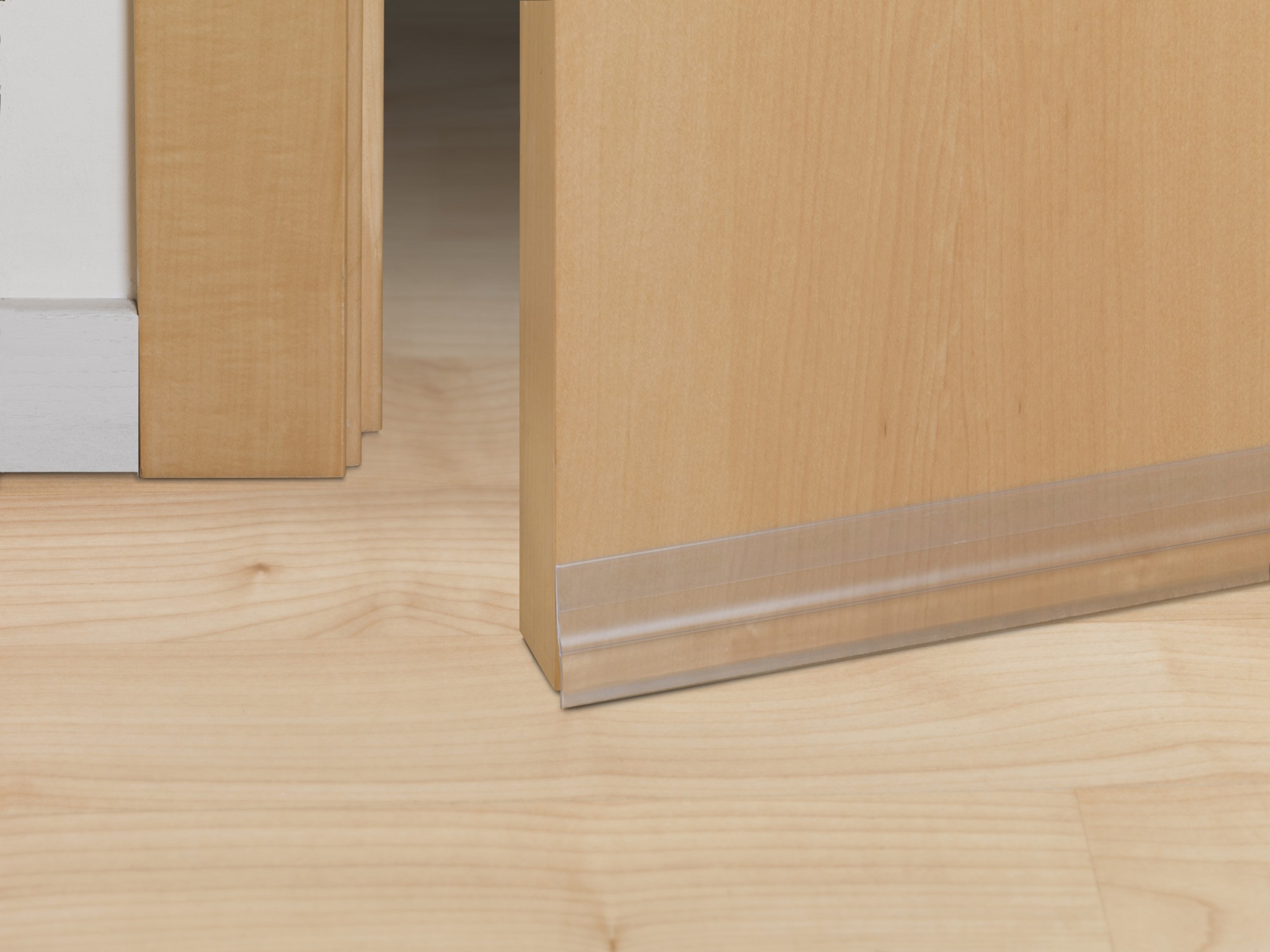 Burlete para puerta adh. 820 mm con perfil de PVC flexible / transparente