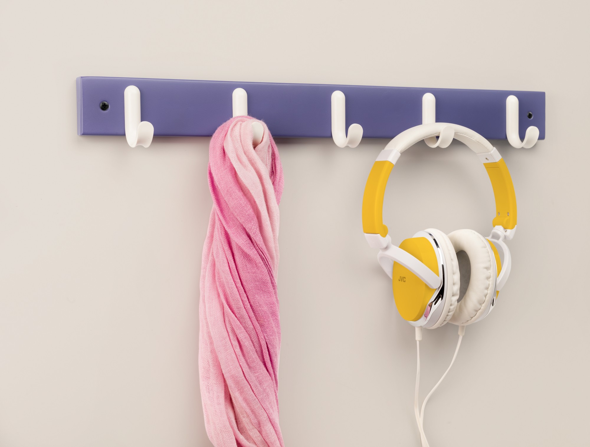 Colgador 5 ganchos blancos / blanco