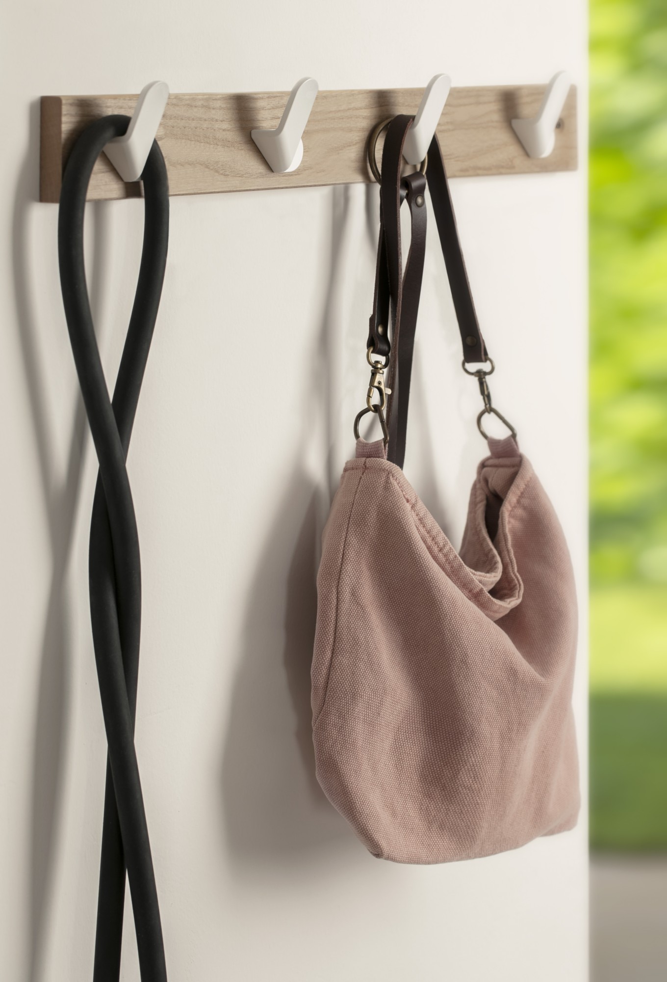 Colgador fresno NORDIK 4 ganchos / blanco