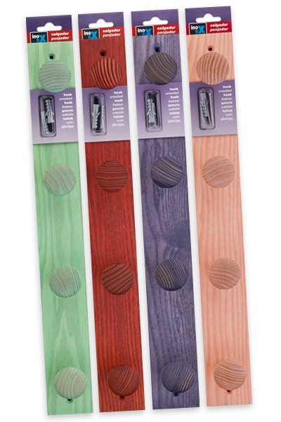 Colgador fresno 4 pomos con textura / surtido