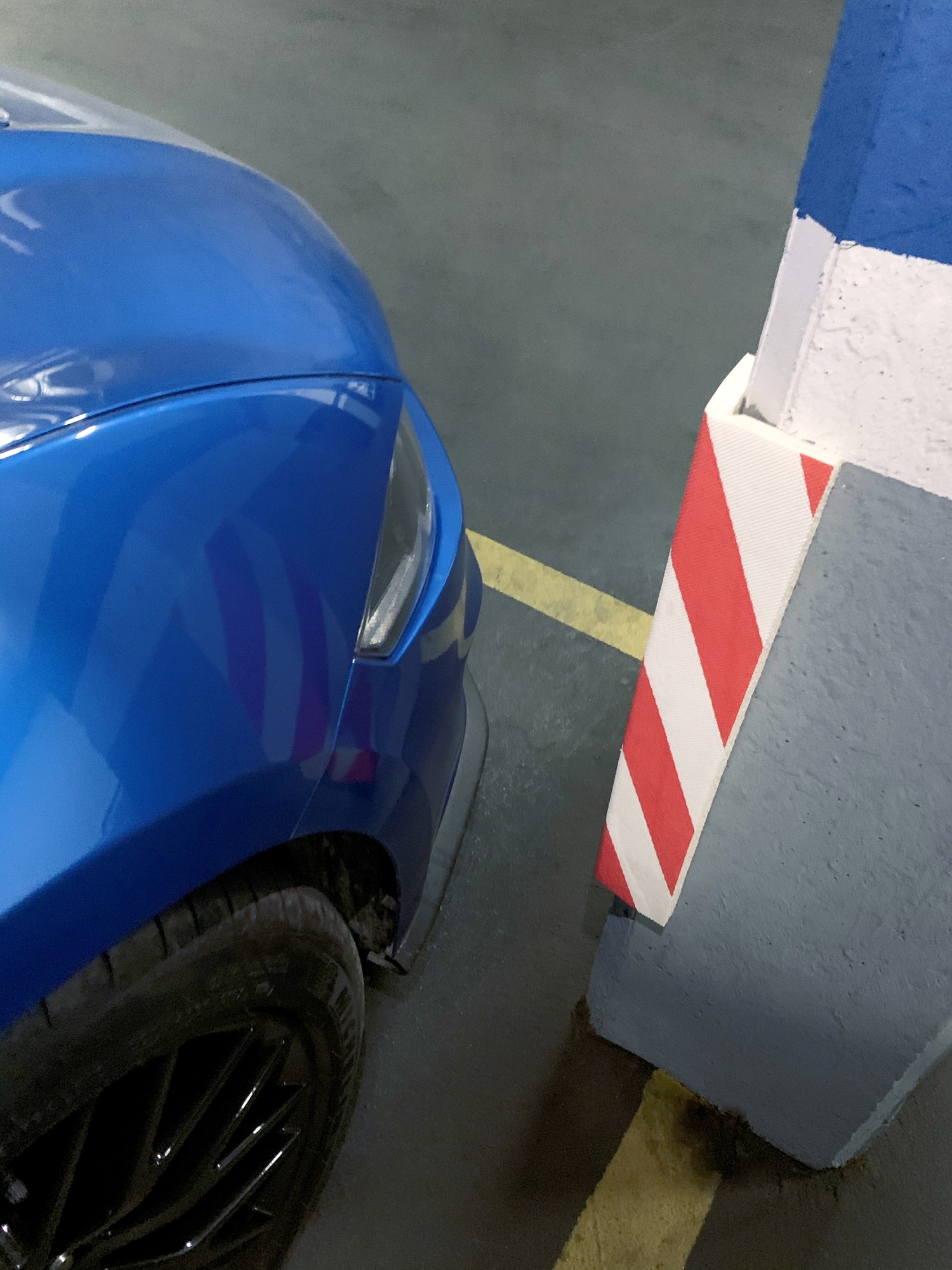 Protector parking para cantos / rojo-blanco