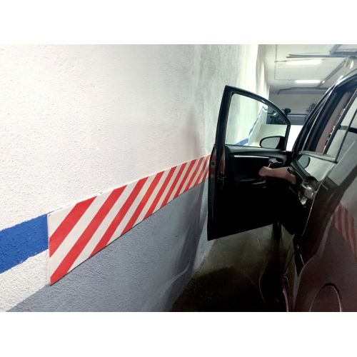 Protector parking en rollo 2m. / rojo-blanco