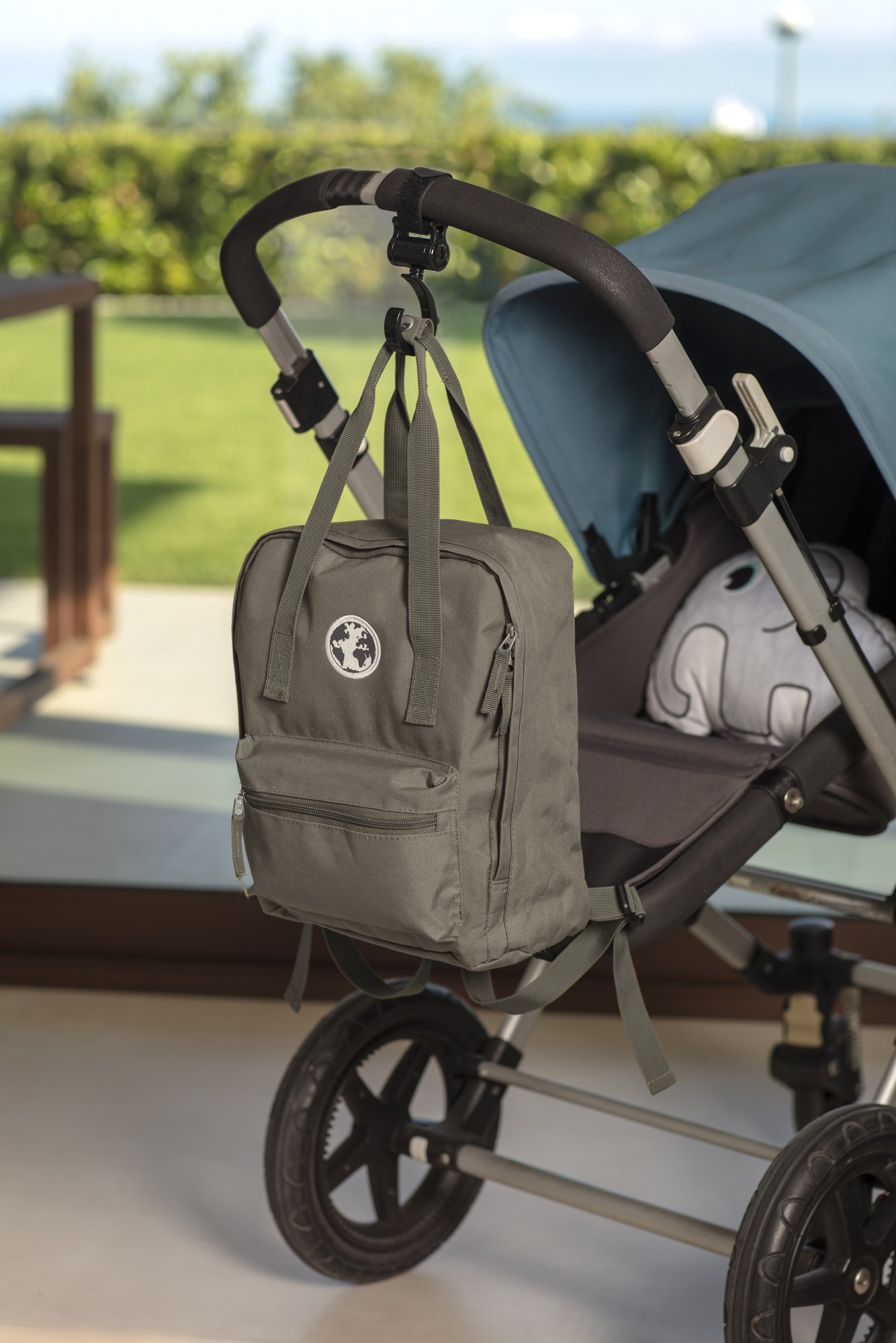 Gancho giratorio para cochecito bebé / negro