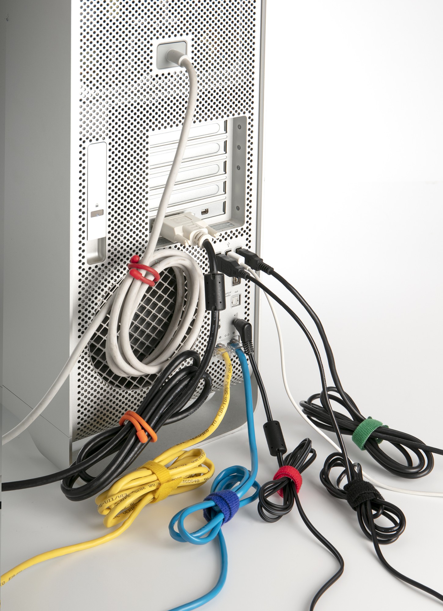 Bridas reutilizables Magic Tie 15cm. / surtido