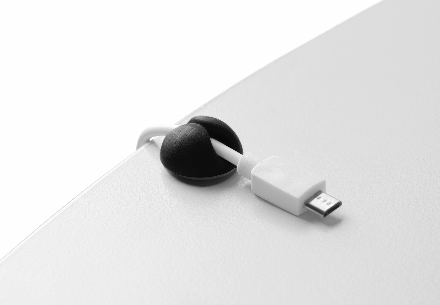 Mini Clip adhesivo para cables / transparente