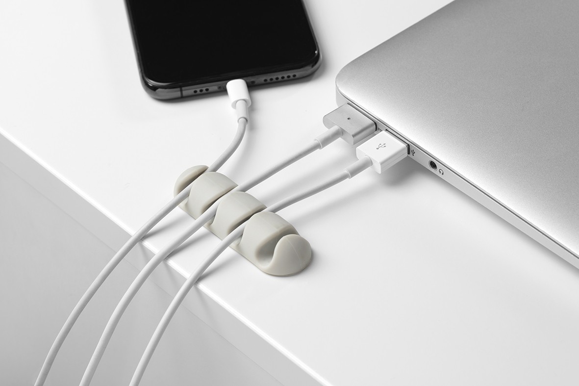 Clip adhesivo múltiple para cables / blanco