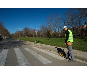 Topómetro con luz, llanta ABS, medición hasta 10.000 metros - ref.585000