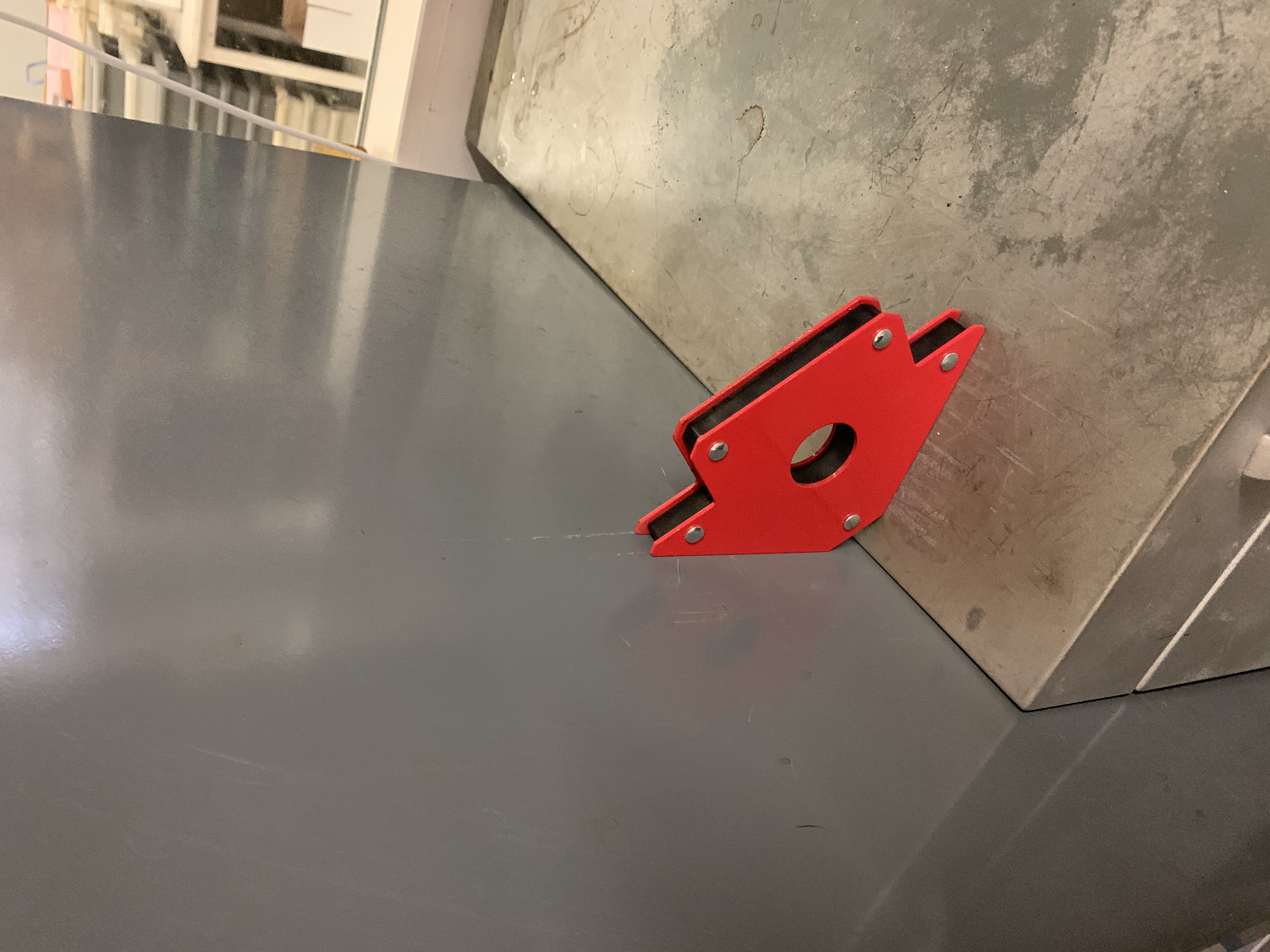 Escuadra magnética 100 mm - ref.7904