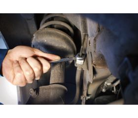 Llaves para racores acodadas de dos bocas métricas con acabado cromado | 1949M