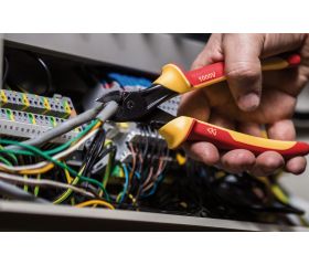 Alicates de corte diagonal ERGO™ con mangos aislados y fosfatados | 2101S