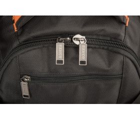 Mochila con parte inferior de plástico duro antideslizante. | 4750FB8