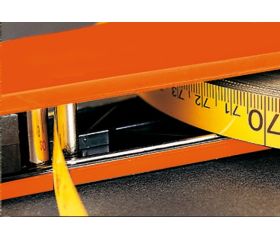 Cintas métricas con hoja revestida de nylon y caja abierta | LTS