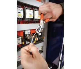 Alicates pelacables ERGO™ con mangos bi-componentes y acabado cromado | 2223GC