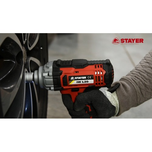 Llave de Impacto PROFESIONAL 1/2” a batería 18V IW L2024 SET
