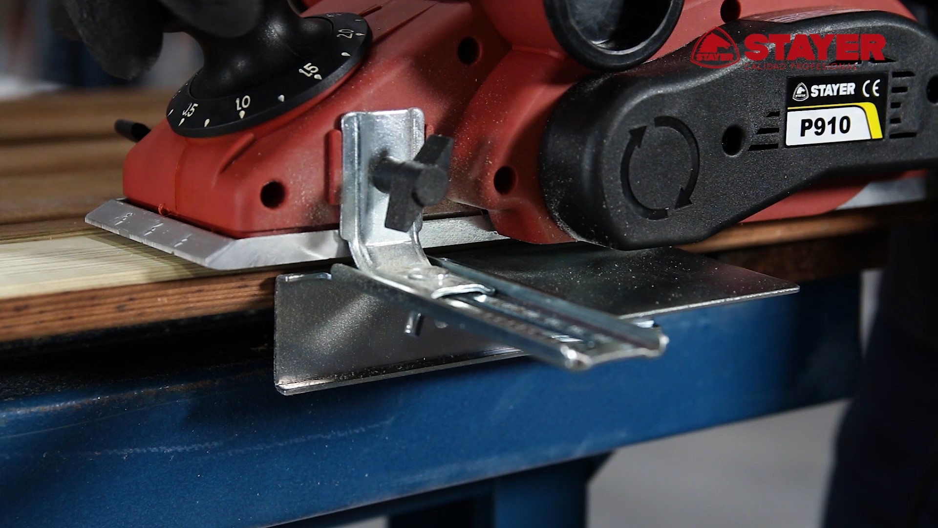 Cepillo PROFESIONAL de 910w P 910