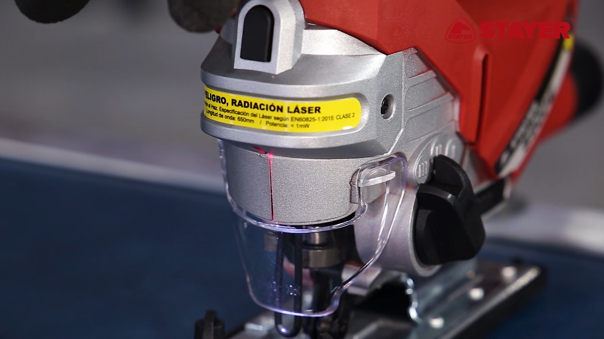 Sierra caladora PROFESIONAL, pendular con cambio rápido de hoja S 90 PE