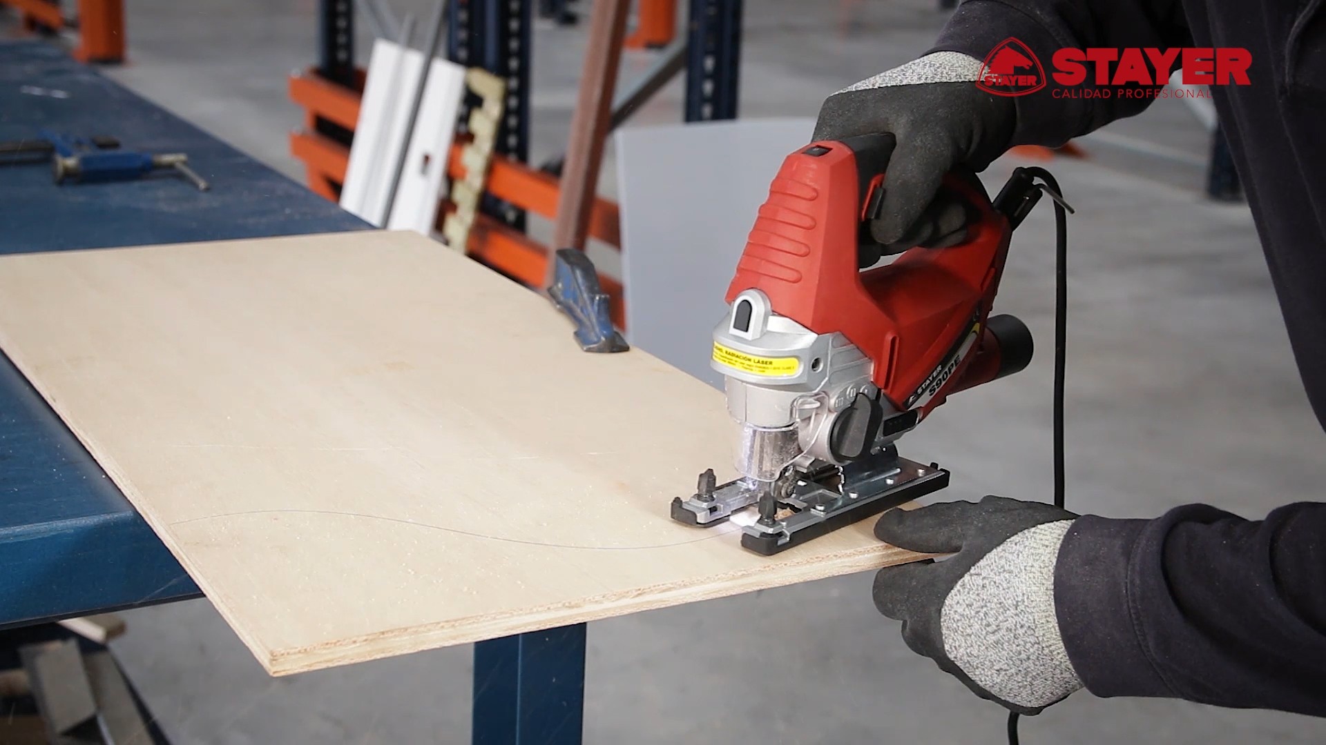 Sierra caladora PROFESIONAL, pendular con cambio rápido de hoja S 90 PE