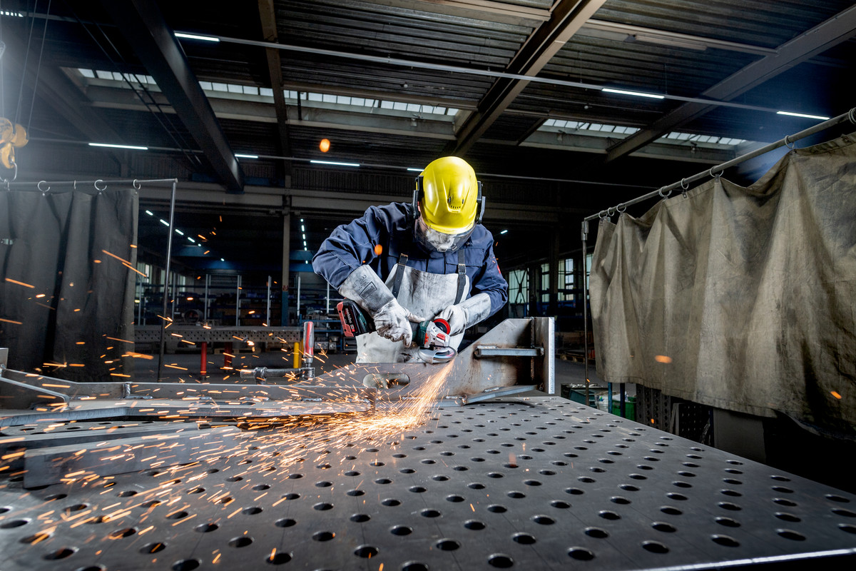 WB 18 LTX BL 15-125 Quick Amoladora angular de batería