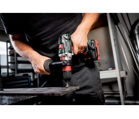 GB 18 LTX BL Q I Taladro/roscador de batería