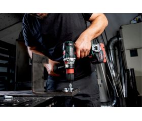 GB 18 LTX BL Q I Taladro/roscador de batería