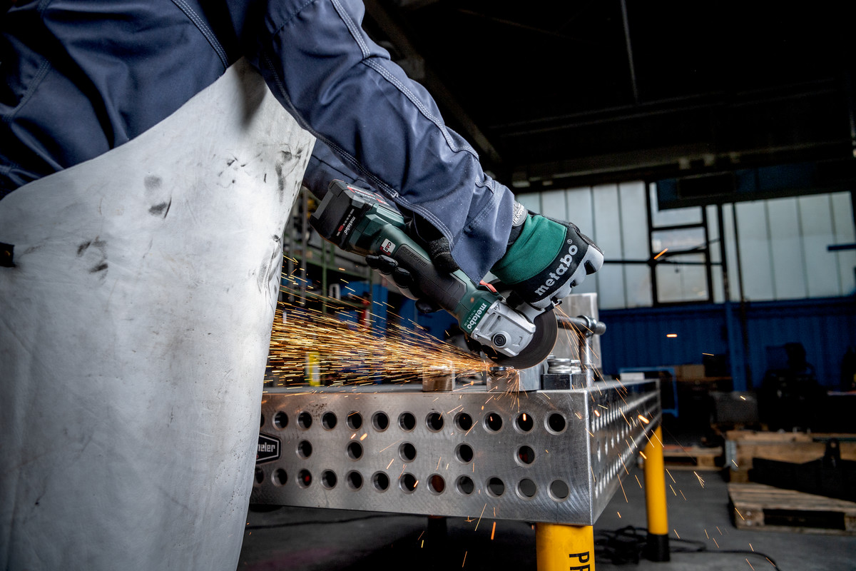 W 18 L BL 9-125 Amoladora angular de batería