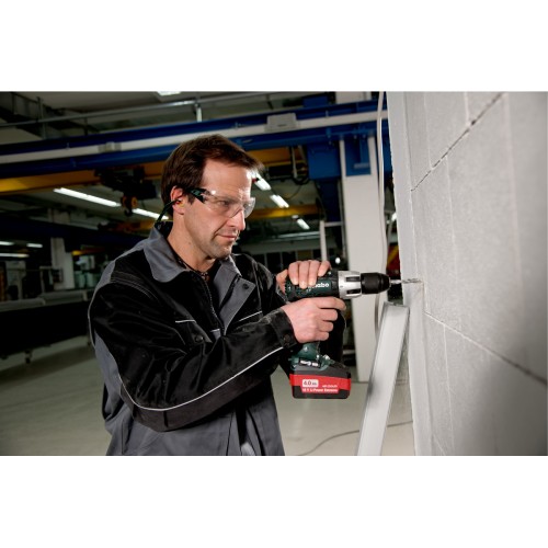SB 18 LT Taladro atornillador de percusión de batería