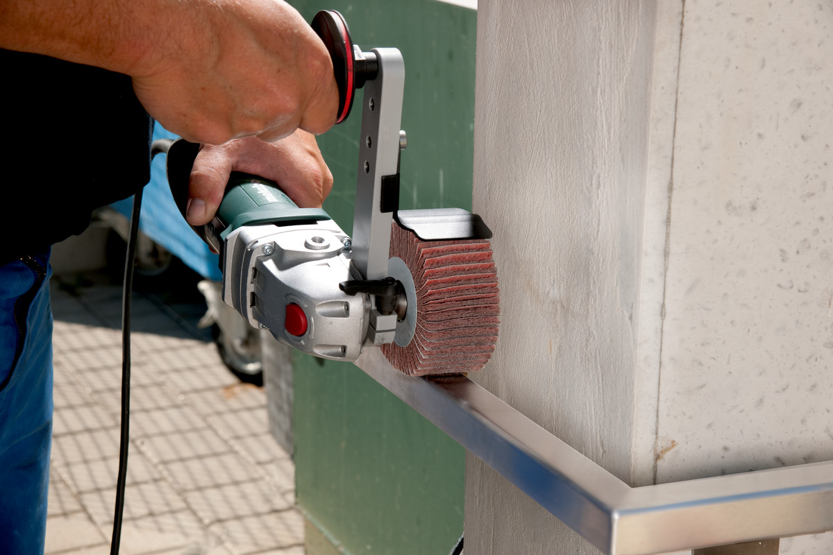 Rueda abrasiva de vellón/láminas 105x50 mm, P 180