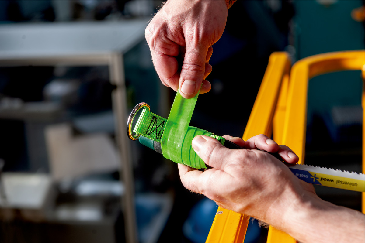 Cinta de seguridad autoadh. hasta 5 kg / longitud 2,8m